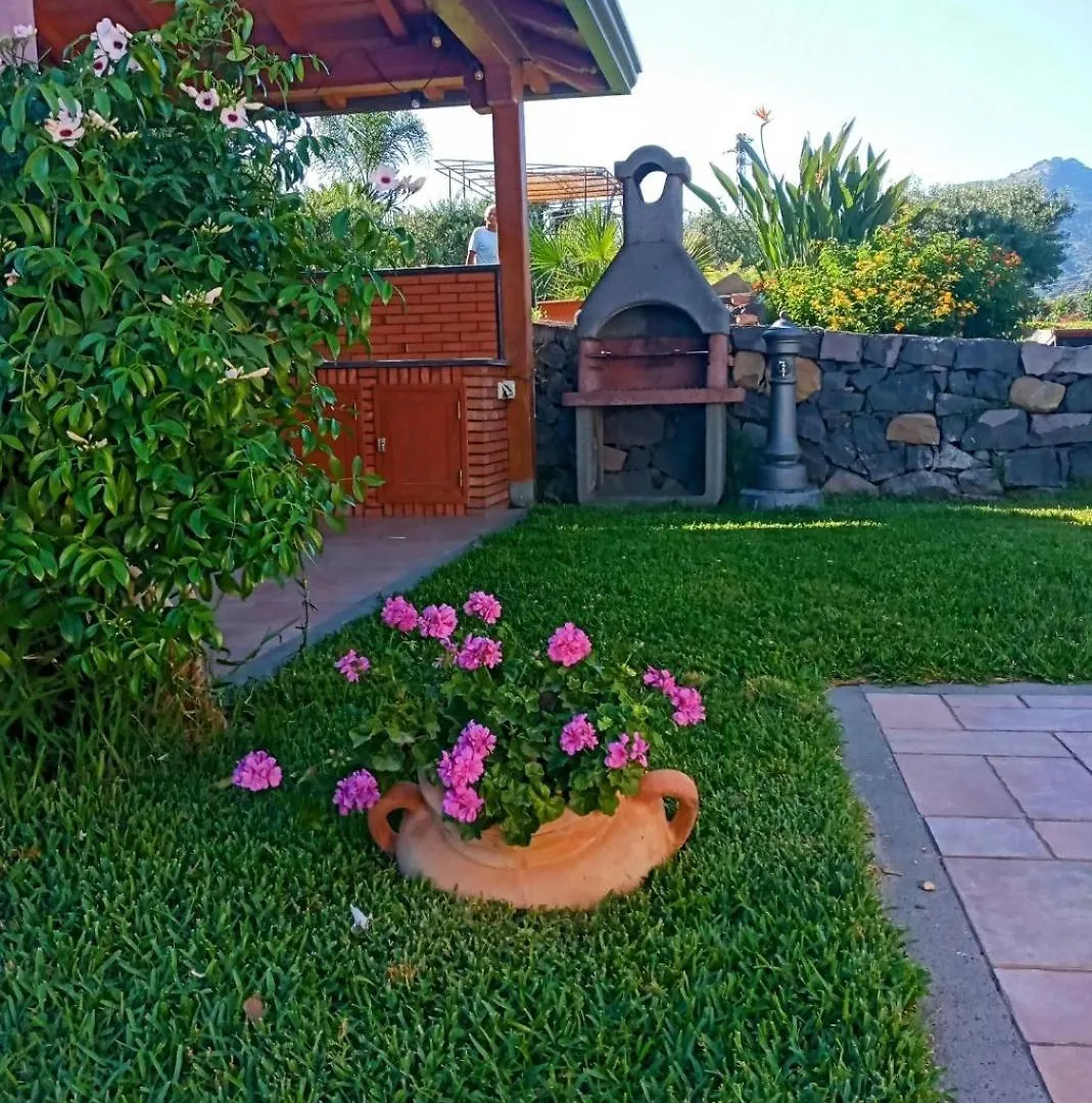 Taormina Villa Ibiscus Alcantara Gaggi
