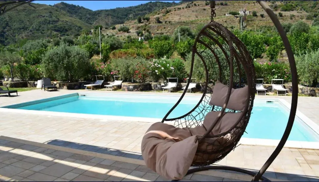 Taormina Villa Ibiscus Alcantara Gaggi Italy