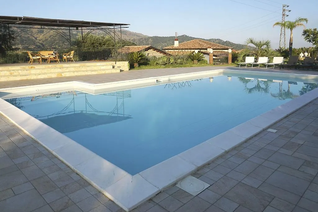 Taormina Villa Ibiscus Alcantara 佳吉